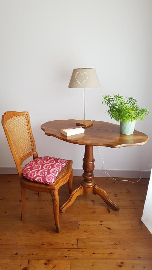 Les Chambres De Marthe Mesnay Екстериор снимка